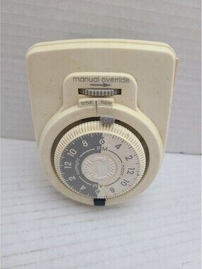 Toastmaster 24 Hour Analog Timer Model 12-901